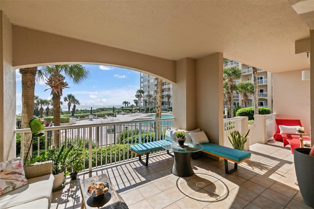 Active With Contract: $699,000 (2 beds, 2 baths, 1490 Square Feet)