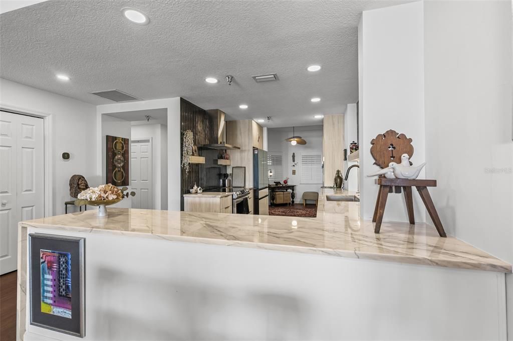 Active With Contract: $699,000 (2 beds, 2 baths, 1490 Square Feet)