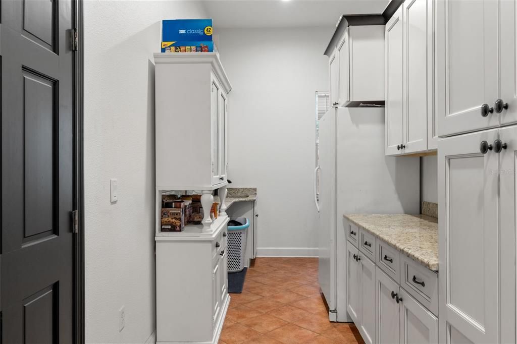 For Sale: $1,250,000 (4 beds, 3 baths, 3450 Square Feet)