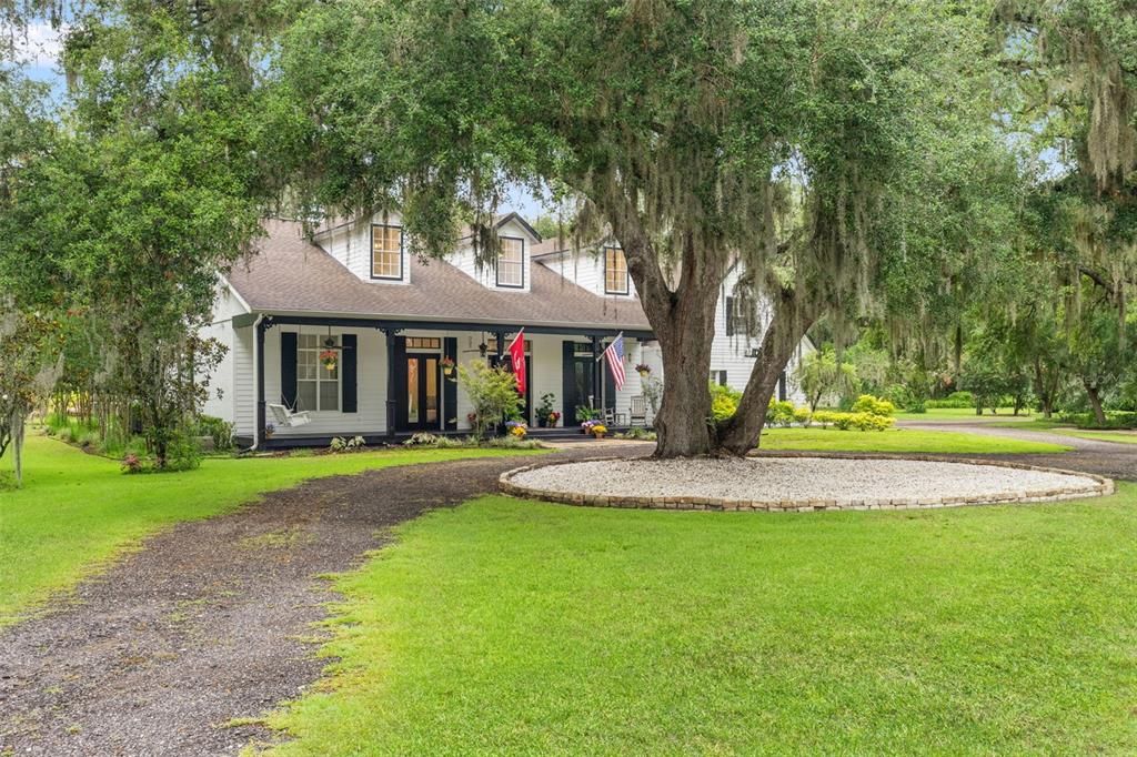 For Sale: $1,250,000 (4 beds, 3 baths, 3450 Square Feet)