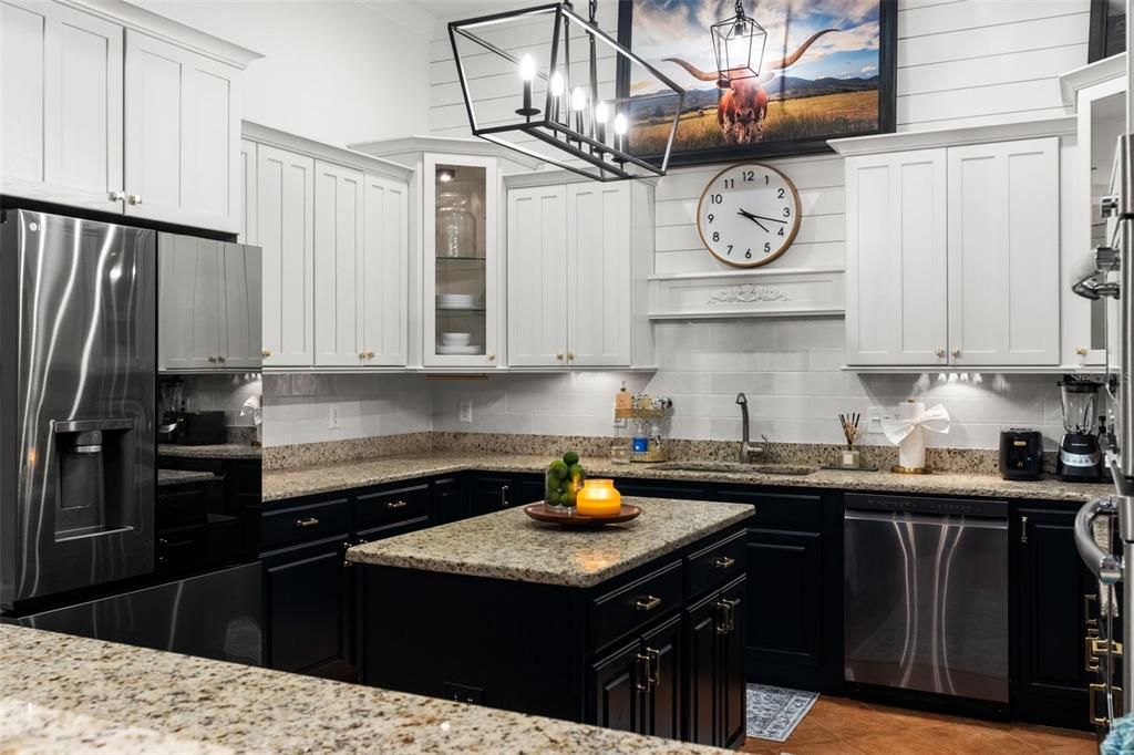 For Sale: $1,250,000 (4 beds, 3 baths, 3450 Square Feet)