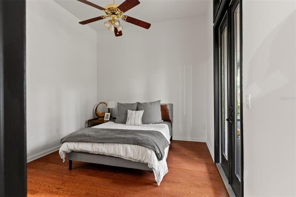 For Sale: $1,250,000 (4 beds, 3 baths, 3450 Square Feet)