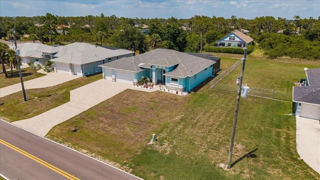 En Venta: $589,900 (3 camas, 2 baños, 2170 Pies cuadrados)