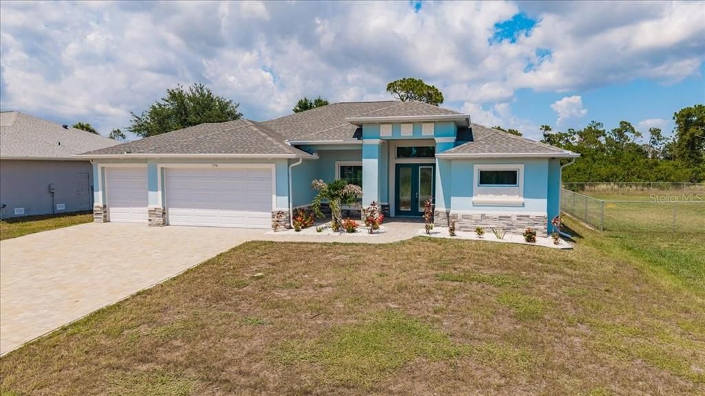 En Venta: $589,900 (3 camas, 2 baños, 2170 Pies cuadrados)