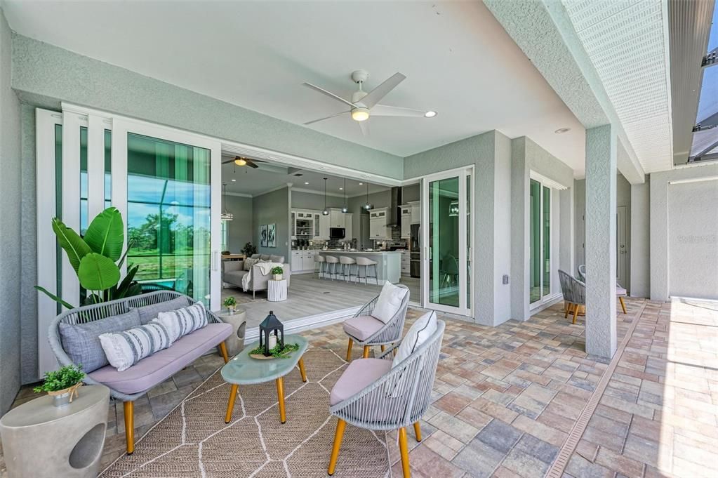 En Venta: $589,900 (3 camas, 2 baños, 2170 Pies cuadrados)