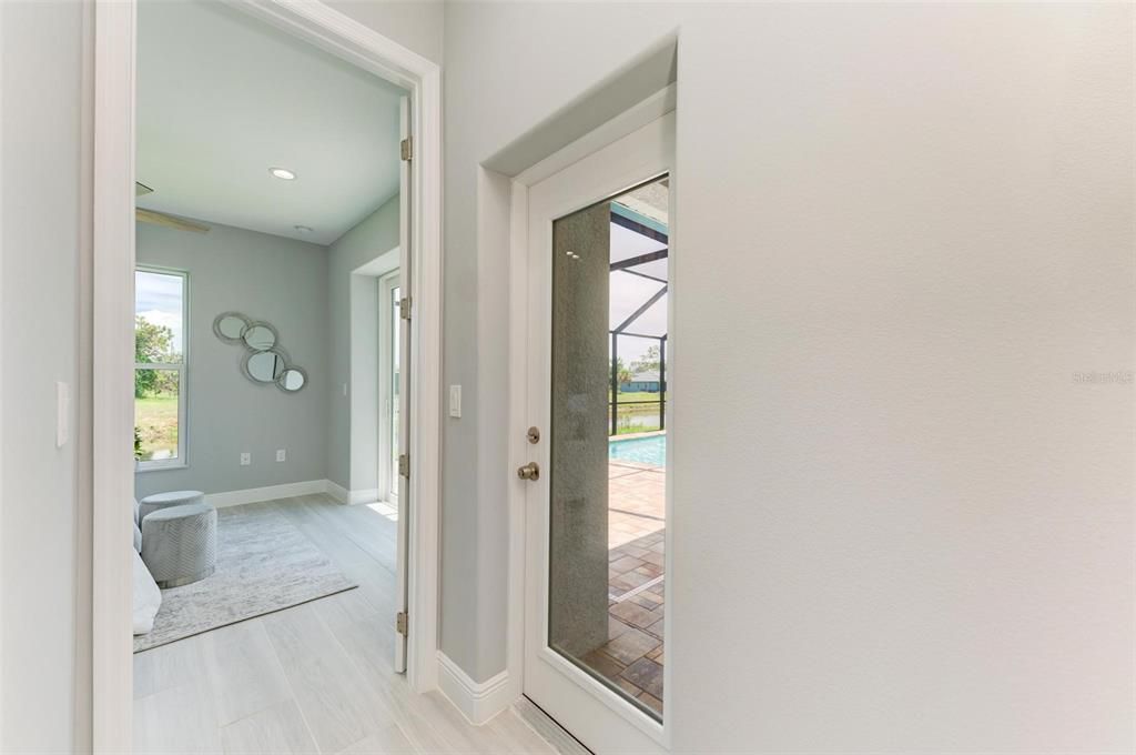 En Venta: $589,900 (3 camas, 2 baños, 2170 Pies cuadrados)