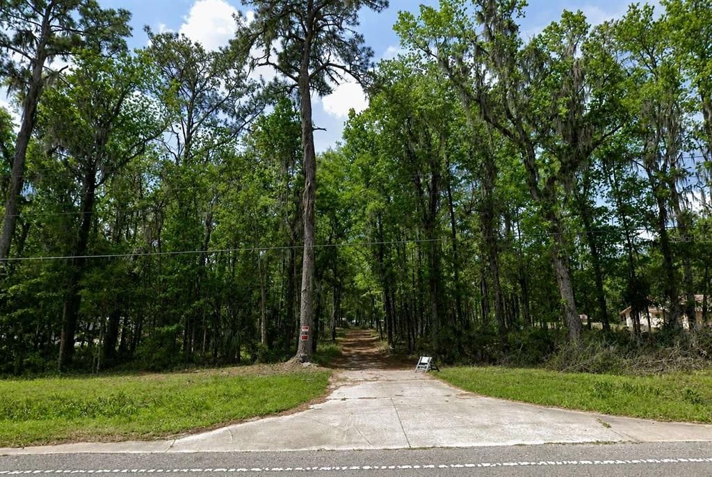 На продажу: $224,999 (3.00 acres)
