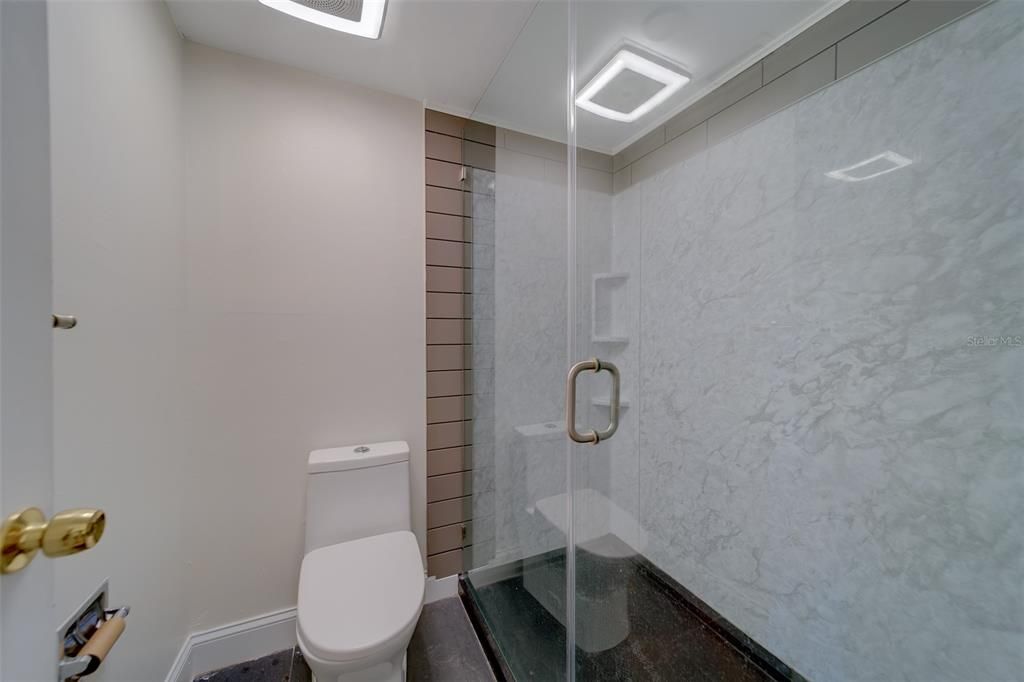 В аренду: $1,600 (1 спален, 1 ванн, 675 Квадратных фут)