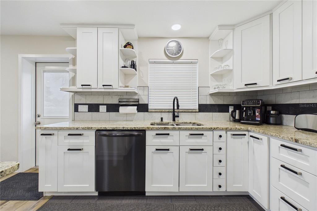 En Venta: $338,000 (2 camas, 1 baños, 1120 Pies cuadrados)