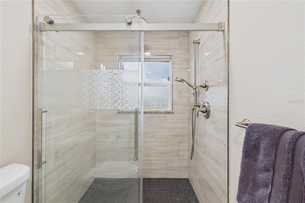 En Venta: $338,000 (2 camas, 1 baños, 1120 Pies cuadrados)