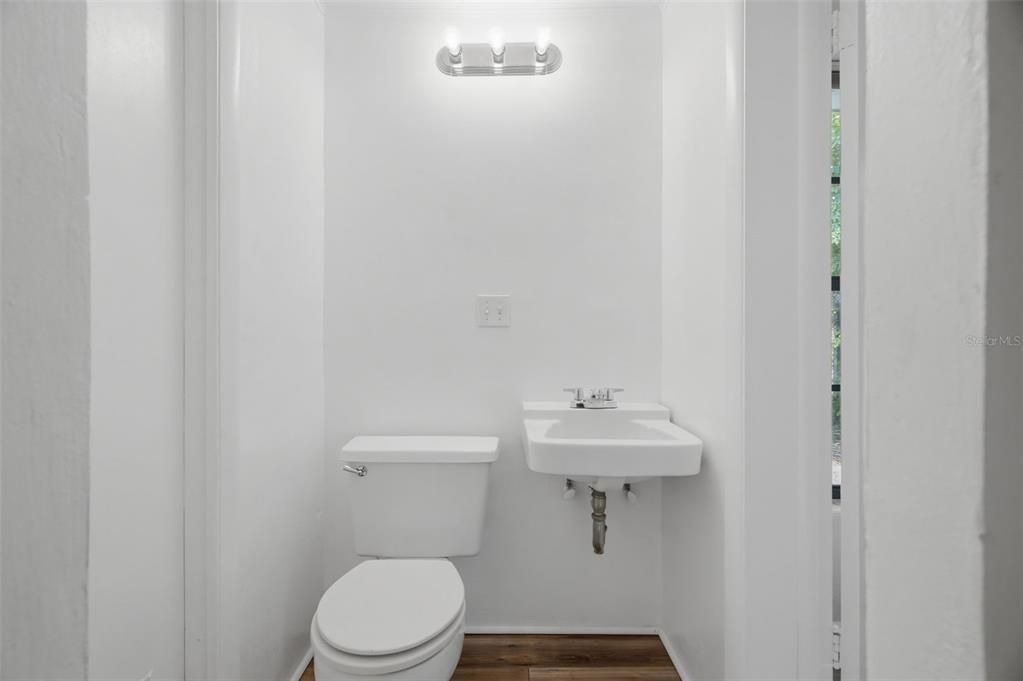 En Venta: $439,900 (3 camas, 3 baños, 1879 Pies cuadrados)