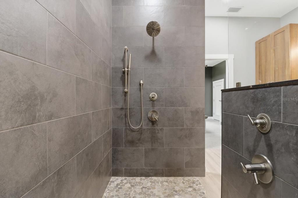 На продажу: $549,000 (3 спален, 2 ванн, 2130 Квадратных фут)