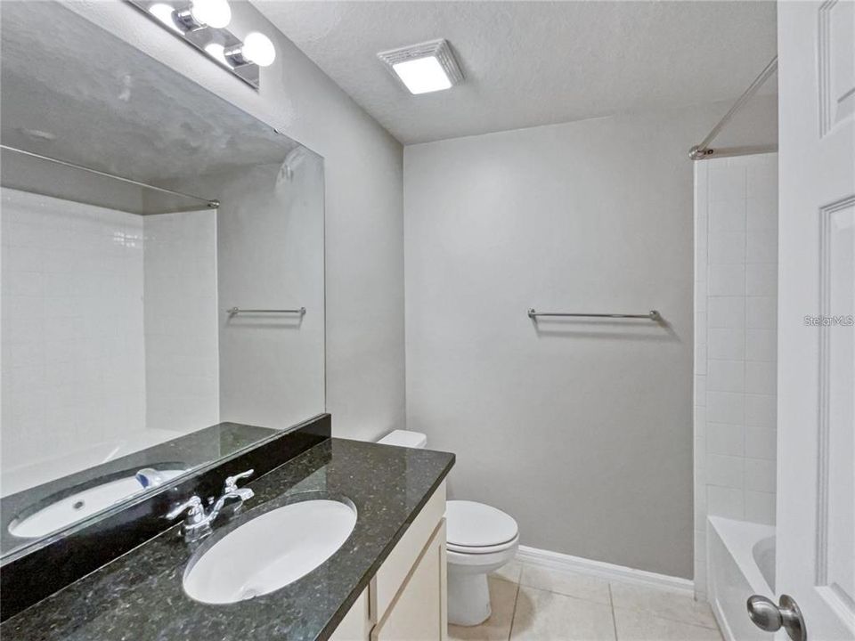 В аренду: $2,350 (3 спален, 2 ванн, 1528 Квадратных фут)