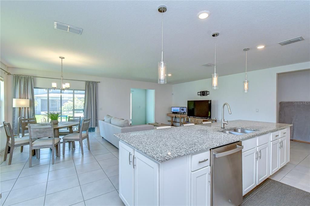For Sale: $409,900 (3 beds, 2 baths, 1998 Square Feet)