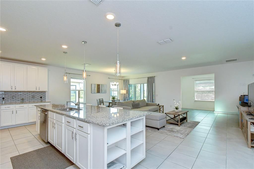 For Sale: $409,900 (3 beds, 2 baths, 1998 Square Feet)