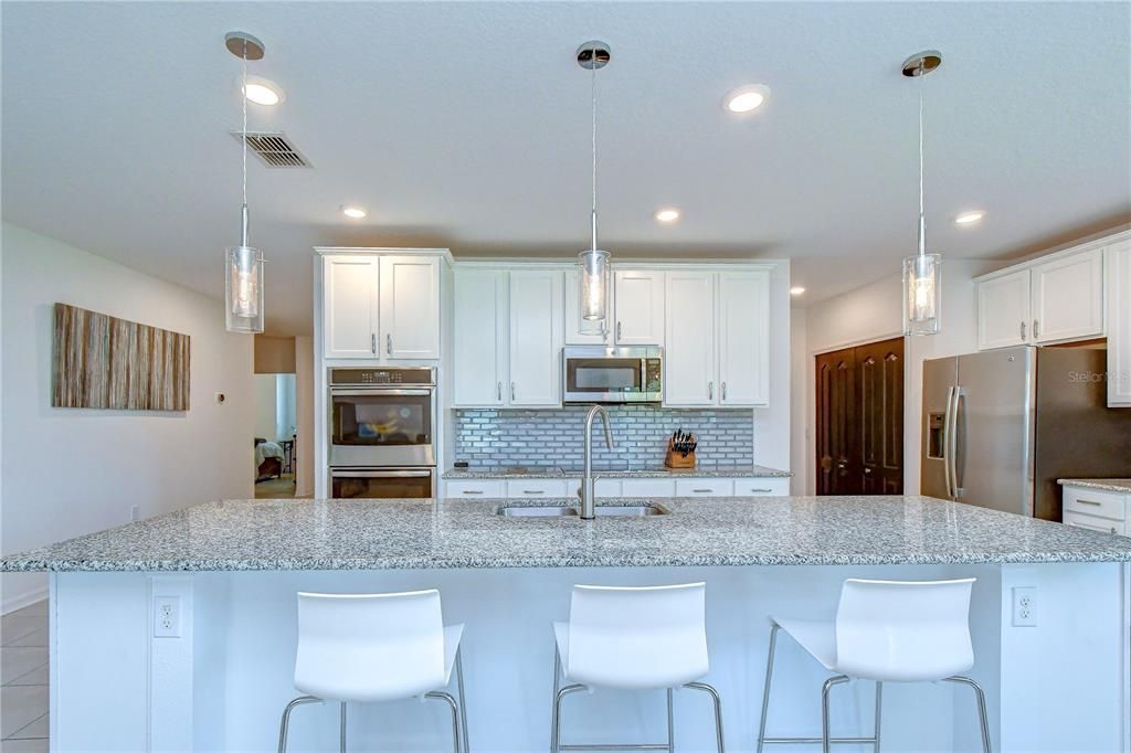For Sale: $409,900 (3 beds, 2 baths, 1998 Square Feet)