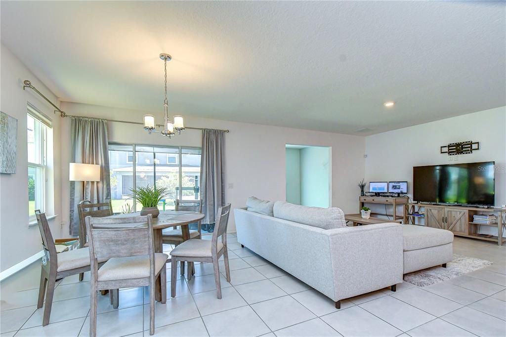 For Sale: $409,900 (3 beds, 2 baths, 1998 Square Feet)