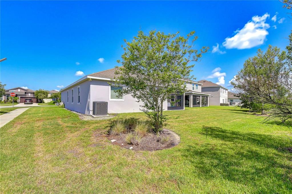 For Sale: $409,900 (3 beds, 2 baths, 1998 Square Feet)