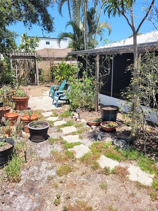 Activo con contrato: $419,900 (2 camas, 2 baños, 1070 Pies cuadrados)