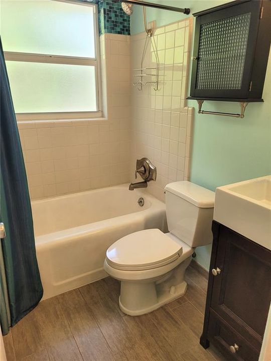 Activo con contrato: $419,900 (2 camas, 2 baños, 1070 Pies cuadrados)