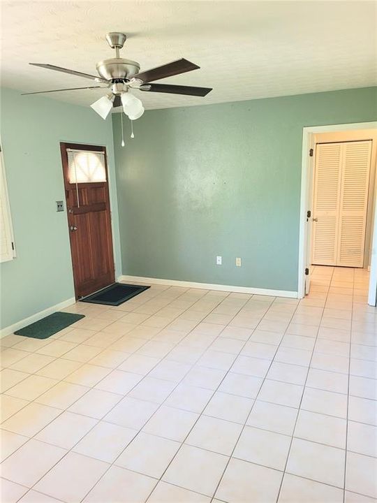 Activo con contrato: $419,900 (2 camas, 2 baños, 1070 Pies cuadrados)
