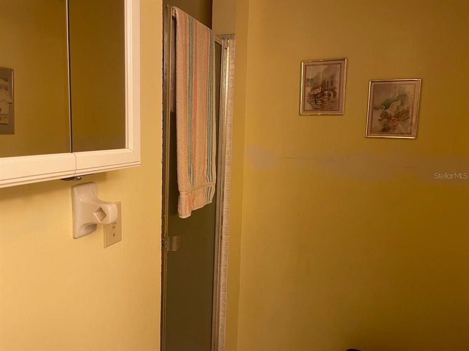 На продажу: $114,900 (2 спален, 2 ванн, 1110 Квадратных фут)