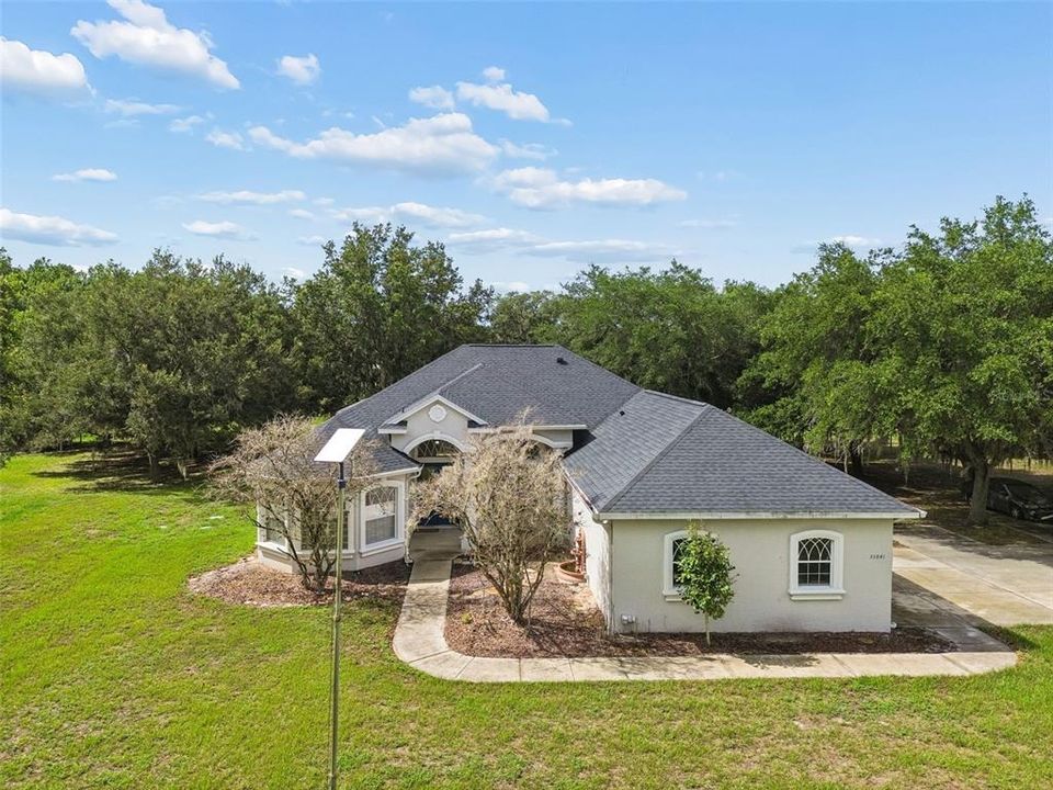 For Sale: $775,000 (4 beds, 3 baths, 2554 Square Feet)