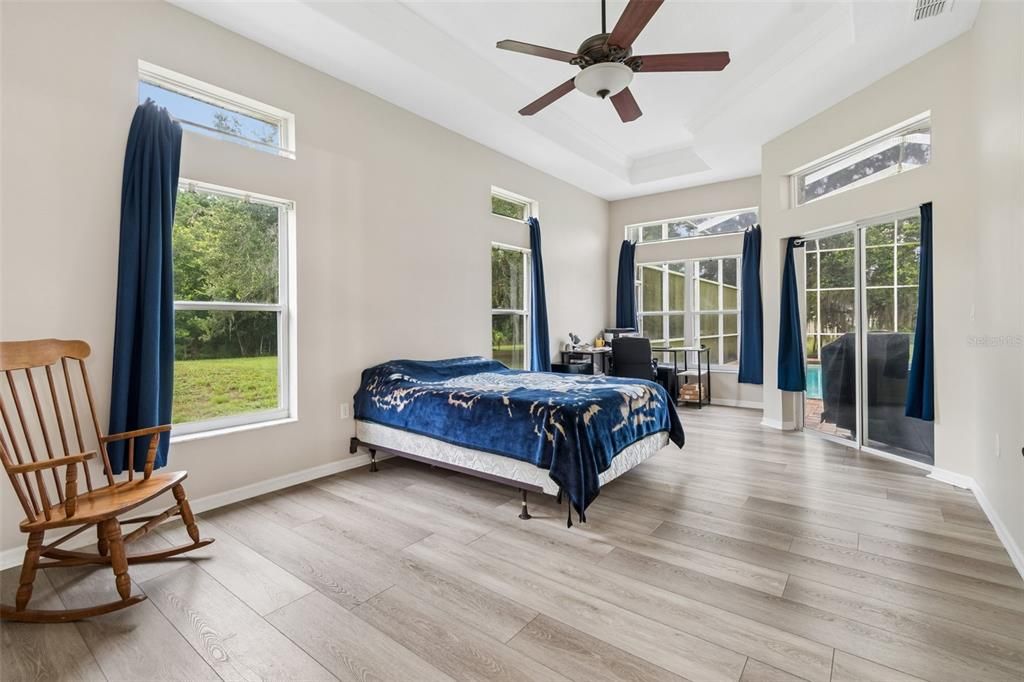For Sale: $775,000 (4 beds, 3 baths, 2554 Square Feet)