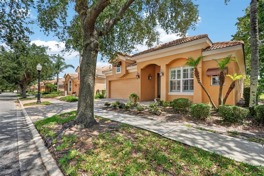 For Sale: $485,000 (3 beds, 2 baths, 1993 Square Feet)