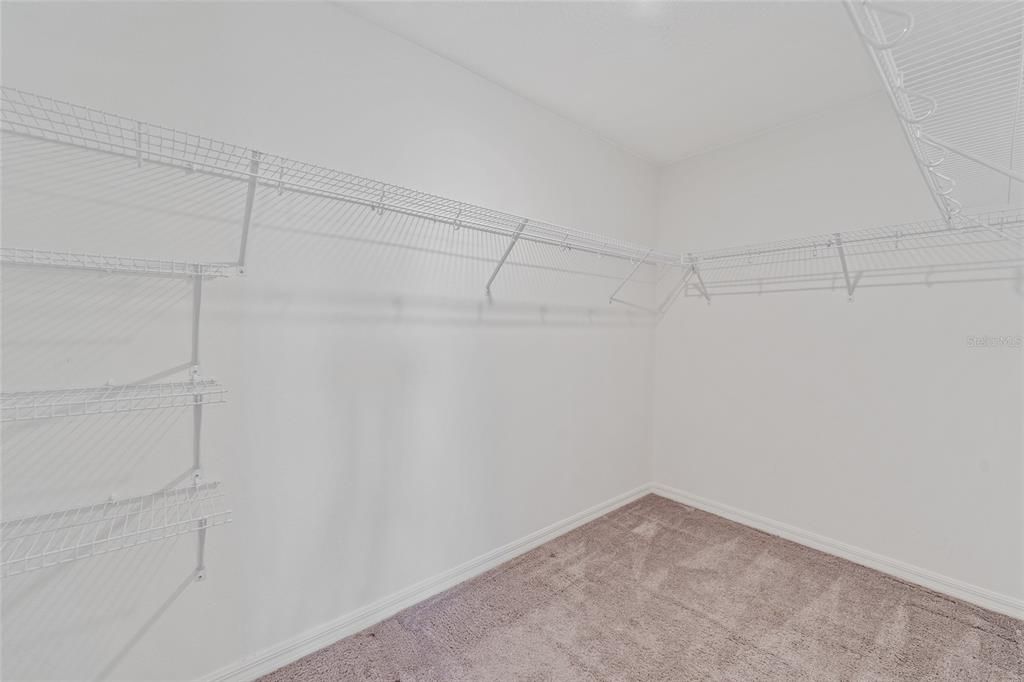 En Venta: $335,000 (3 camas, 2 baños, 2174 Pies cuadrados)