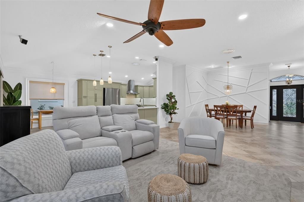 For Sale: $800,000 (3 beds, 2 baths, 2000 Square Feet)