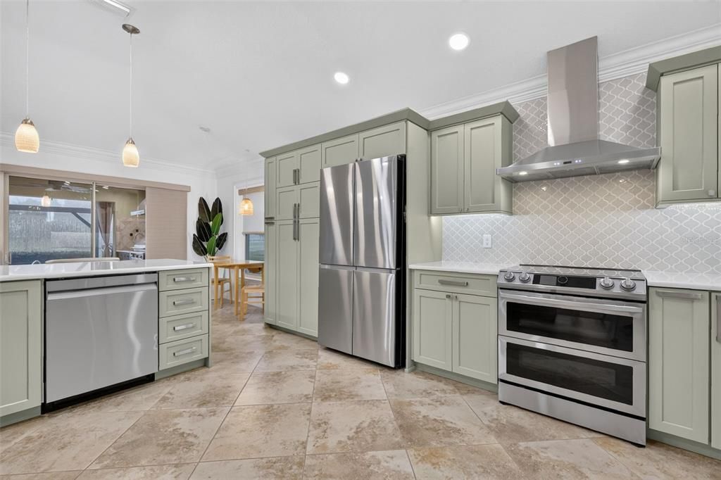For Sale: $800,000 (3 beds, 2 baths, 2000 Square Feet)