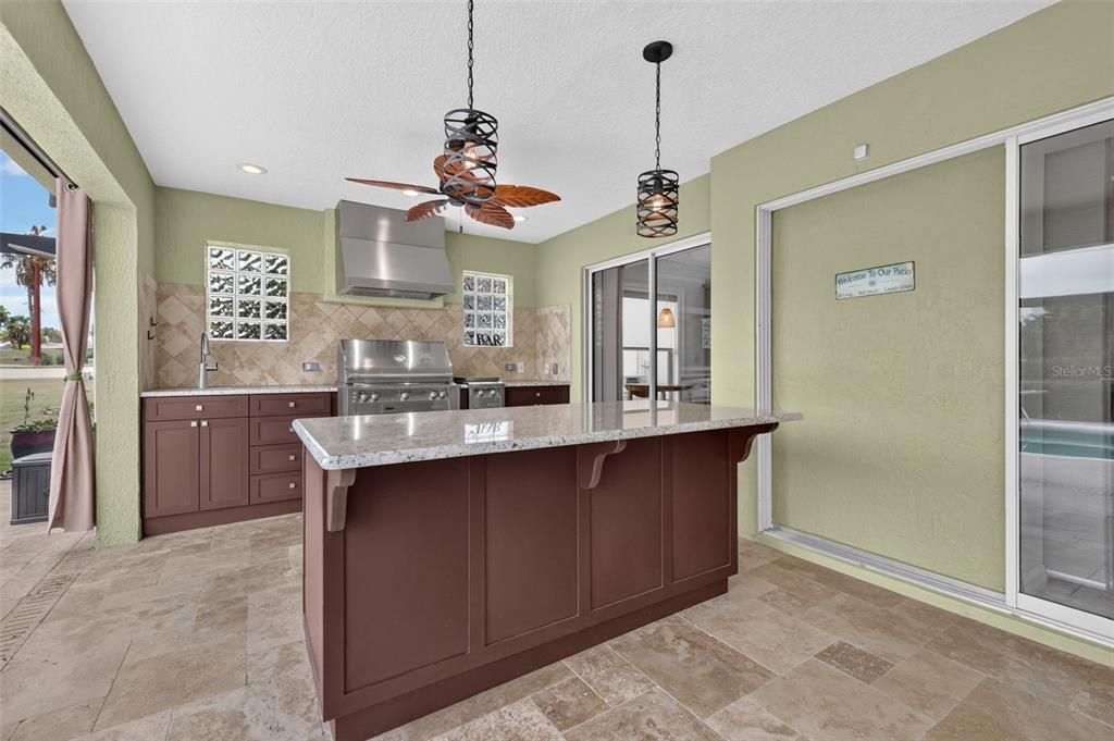 For Sale: $800,000 (3 beds, 2 baths, 2000 Square Feet)