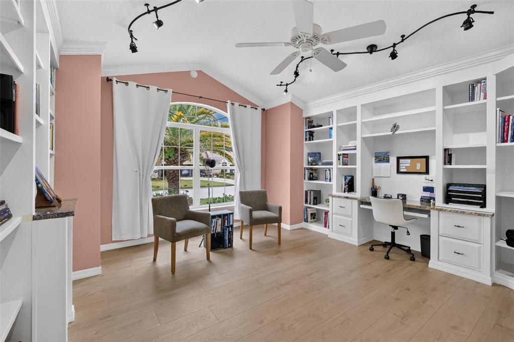 For Sale: $800,000 (3 beds, 2 baths, 2000 Square Feet)