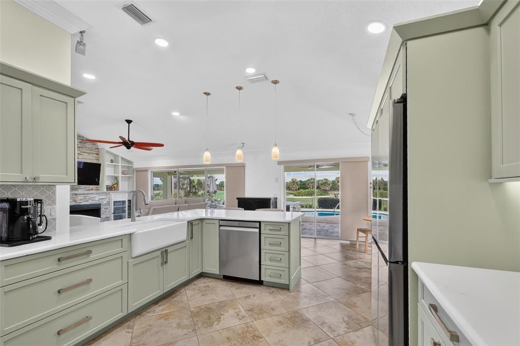 For Sale: $800,000 (3 beds, 2 baths, 2000 Square Feet)
