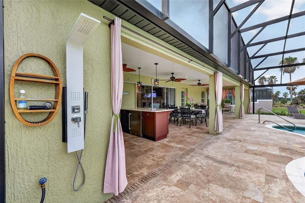 For Sale: $800,000 (3 beds, 2 baths, 2000 Square Feet)