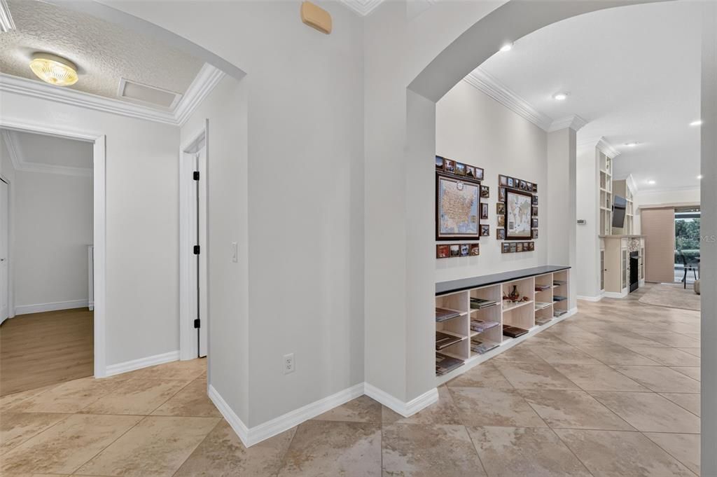 For Sale: $800,000 (3 beds, 2 baths, 2000 Square Feet)