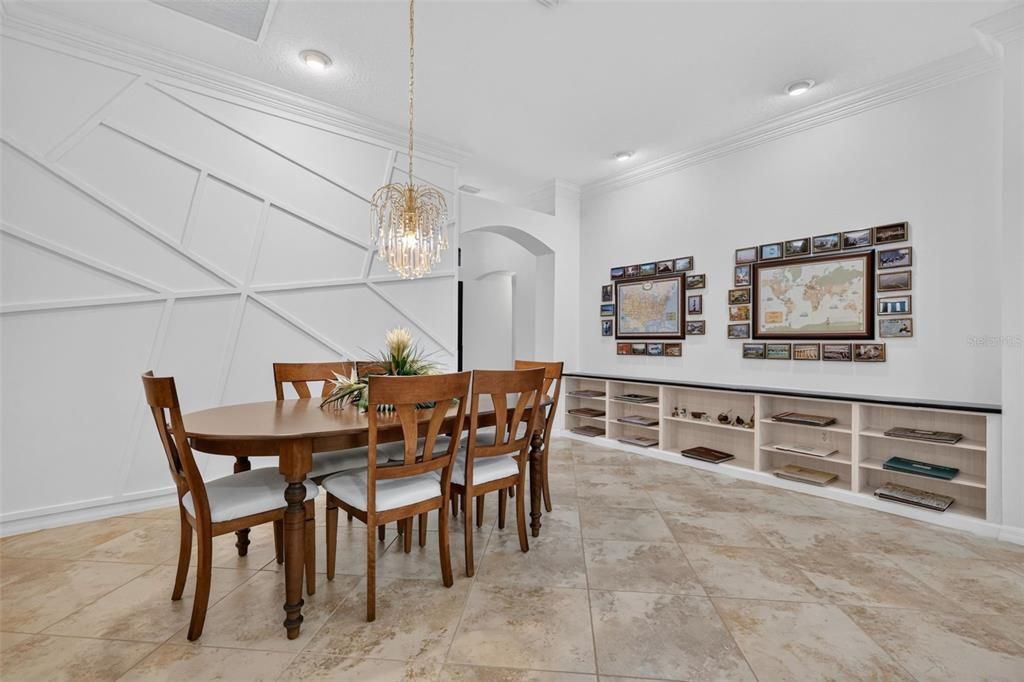 For Sale: $800,000 (3 beds, 2 baths, 2000 Square Feet)