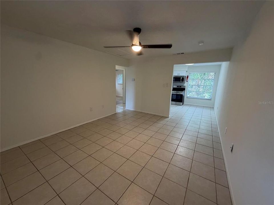 For Rent: $1,775 (2 beds, 1 baths, 800 Square Feet)