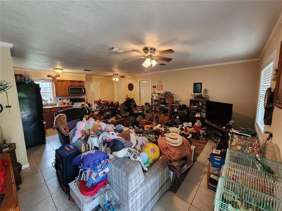 На продажу: $200,000 (3 спален, 2 ванн, 1224 Квадратных фут)