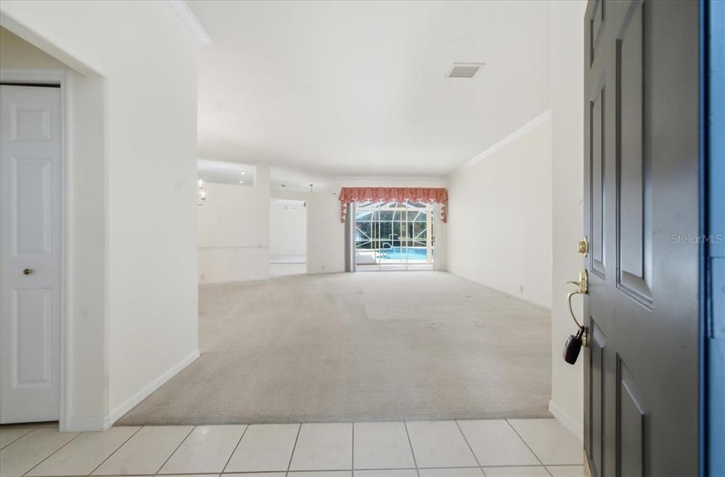 En Venta: $477,750 (4 camas, 3 baños, 2620 Pies cuadrados)