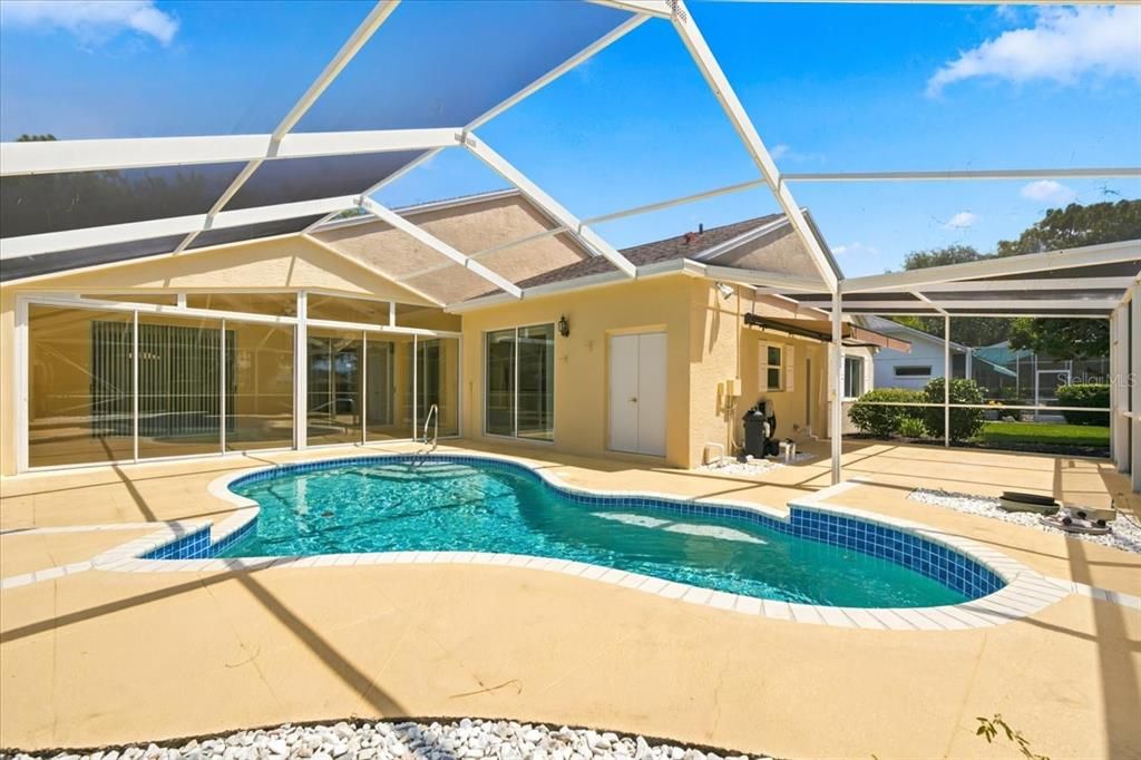 En Venta: $477,750 (4 camas, 3 baños, 2620 Pies cuadrados)
