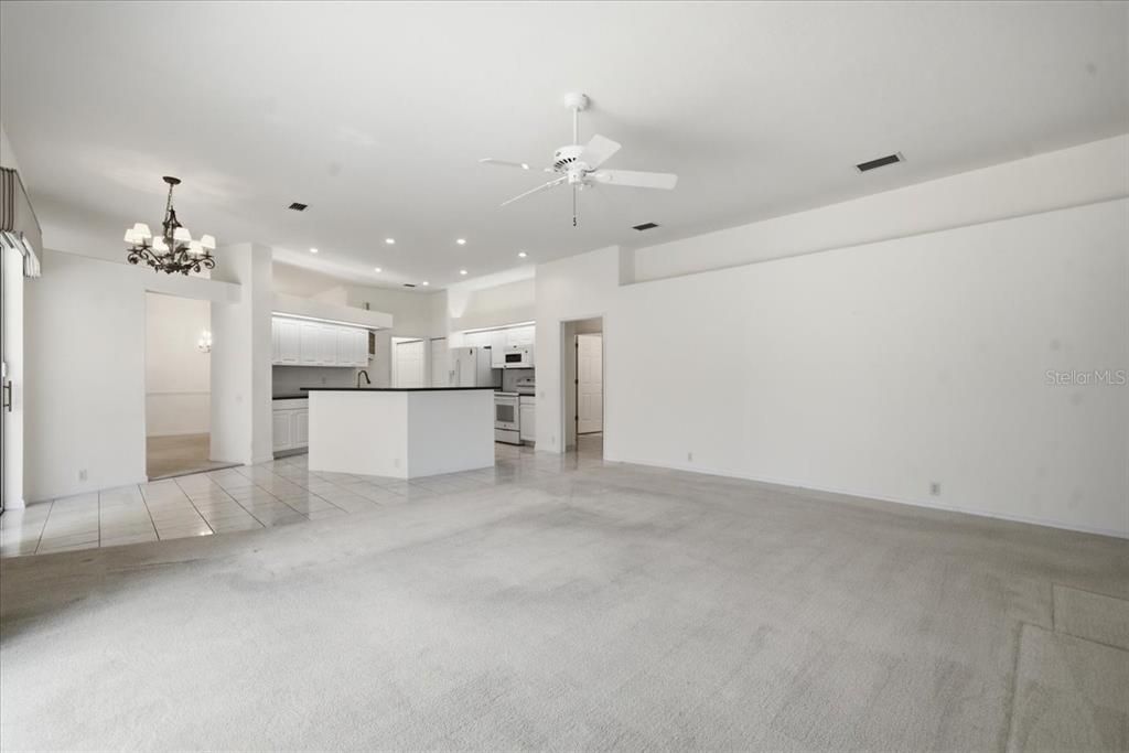 En Venta: $477,750 (4 camas, 3 baños, 2620 Pies cuadrados)