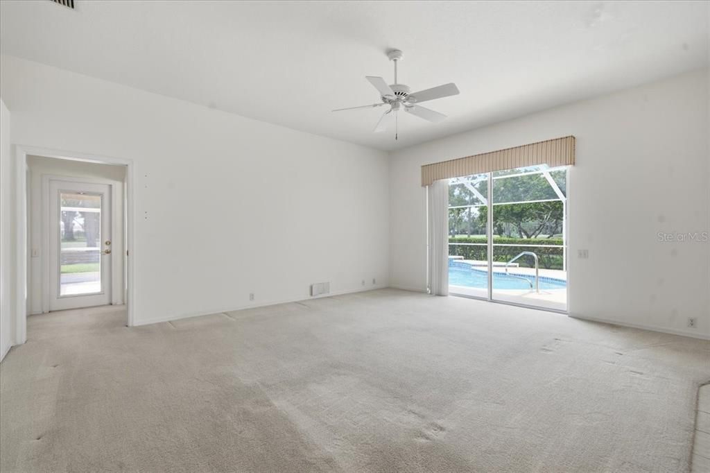 En Venta: $477,750 (4 camas, 3 baños, 2620 Pies cuadrados)