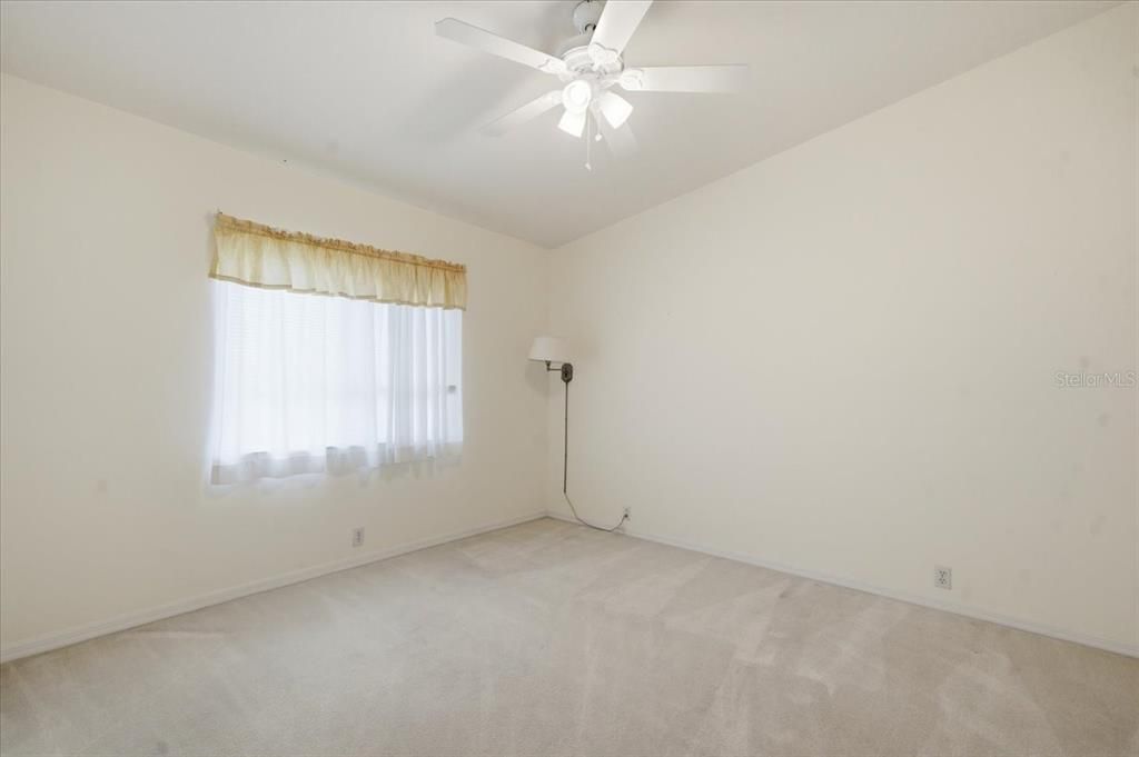 En Venta: $477,750 (4 camas, 3 baños, 2620 Pies cuadrados)
