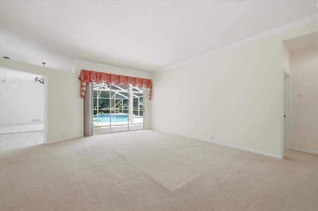 En Venta: $477,750 (4 camas, 3 baños, 2620 Pies cuadrados)