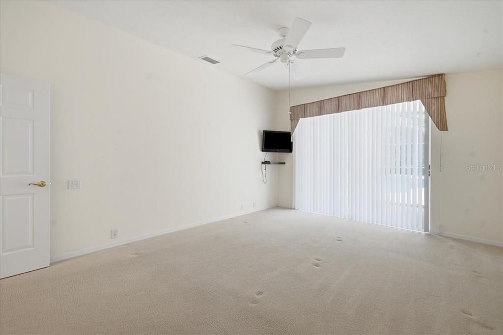 En Venta: $477,750 (4 camas, 3 baños, 2620 Pies cuadrados)