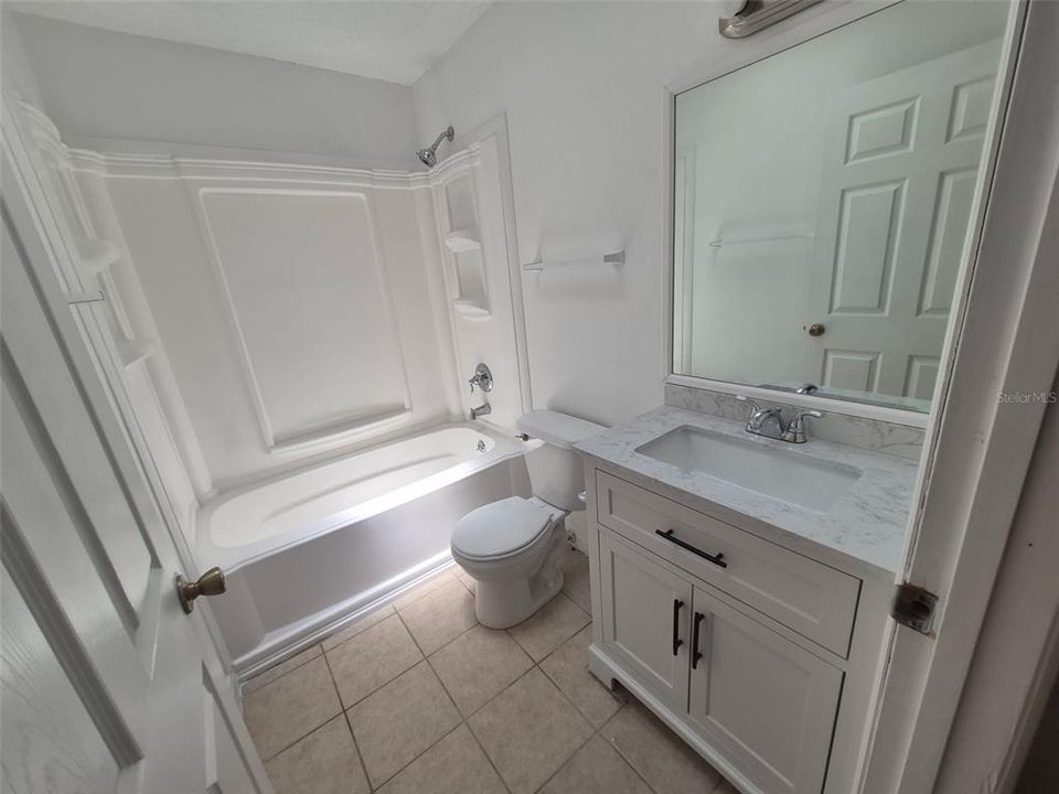 En Venta: $239,900 (3 camas, 2 baños, 960 Pies cuadrados)