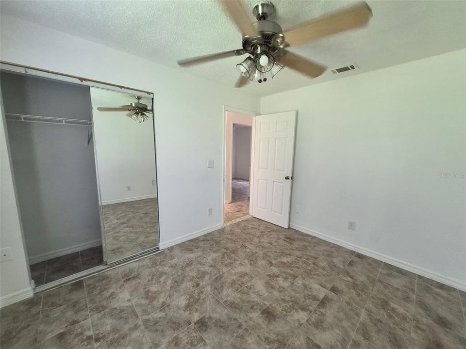 En Venta: $239,900 (3 camas, 2 baños, 960 Pies cuadrados)