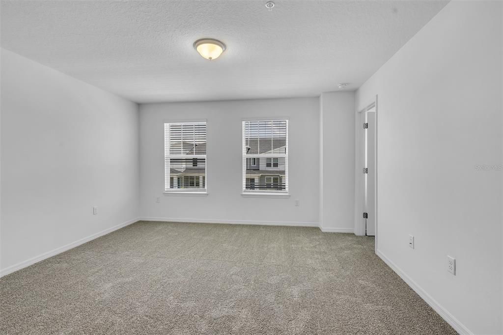 В аренду: $2,798 (3 спален, 2 ванн, 1683 Квадратных фут)